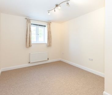 Ashcombe Crescent, Witney - Photo 5