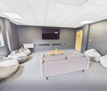 Silver Studio - Photo 1
