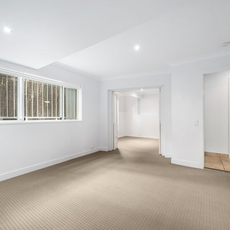 Funky, Modern & Spacious! - Photo 3