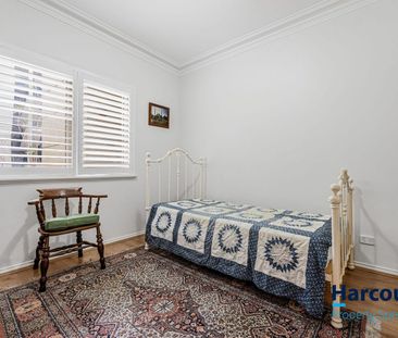Furnished Inner-City Retreat Moments from Kings Park - Photo 6