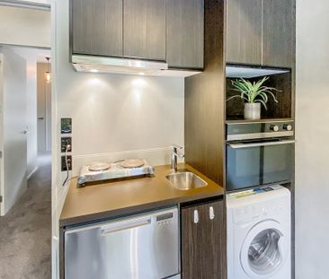 Welcome to Sharella Living - Photo 4