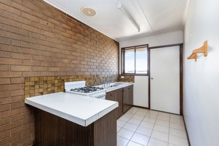 1/11 Dane Street, East Bendigo - Photo 2