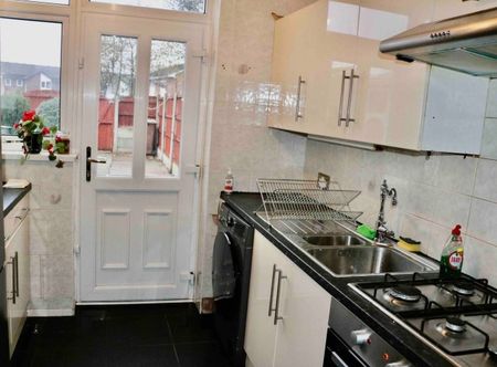 2 Bed Terraced House, Joule Street, M9 - Photo 4
