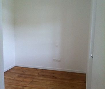 Location Appartement 4 pièces 81m² BAGNERES DE BIGORRE 65200 - Photo 5