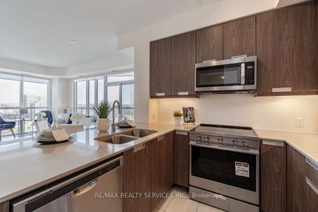 For Lease - 35 Watergarden Drive Unit# 3214, Mississauga, Ontario - Photo 4