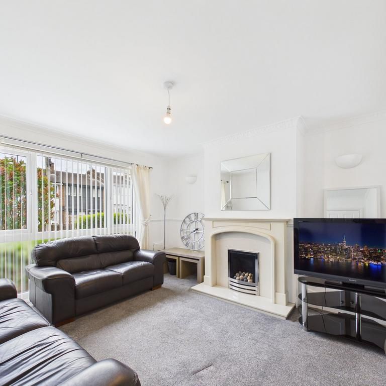 2 bedroom terraced house to rent - Photo 1