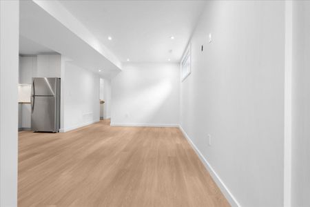 For Lease - 10 Summit Avenue Unit# 1, Toronto, Ontario - Photo 5