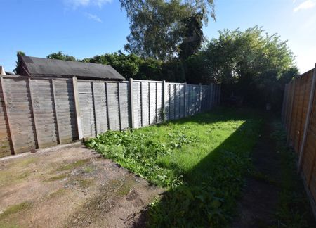 Bell Green Road, Bell Green, Coventry - Photo 2