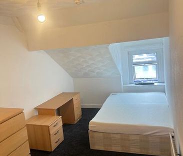 4 bedroom maisonette to rent - Photo 5