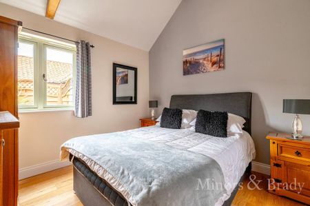 2 bedroom barn conversion to rent - Photo 5