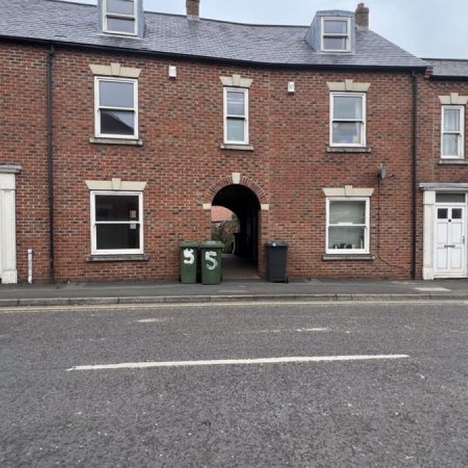 Barton Lane, Barrow-Upon-Humber - Photo 1