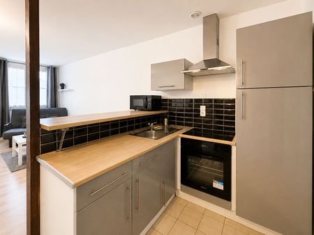 Location Appartement 2 pièces 58m² CHALONS EN CHAMPAGNE 51000 - Photo 5