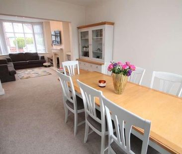 Lees Hall Crescent, Fallowfield, Manchester, M14 - Photo 2