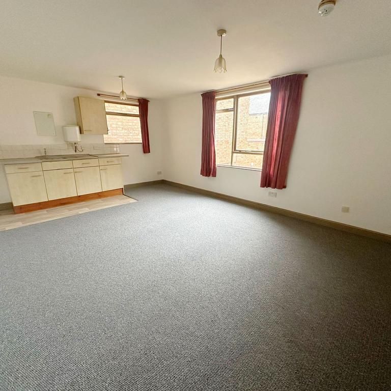 1 bedroom house of multiple occupation to rent - Photo 1