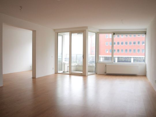 Appartement te huur: Koningin Wilhelminaplein 148 1062 KS Amsterdam - Photo 1