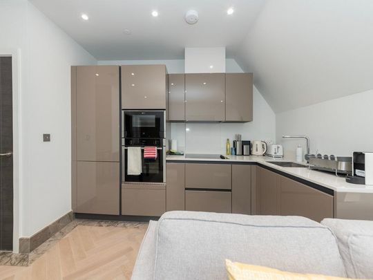 1 bedroom flat to rent - Photo 1