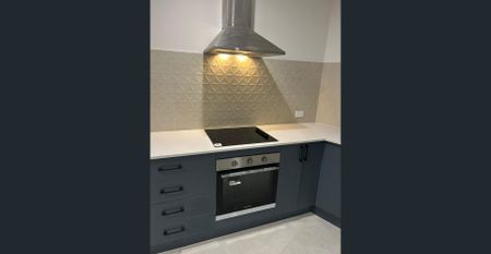 Brand New 3 Bed, 1 Bath - Photo 3