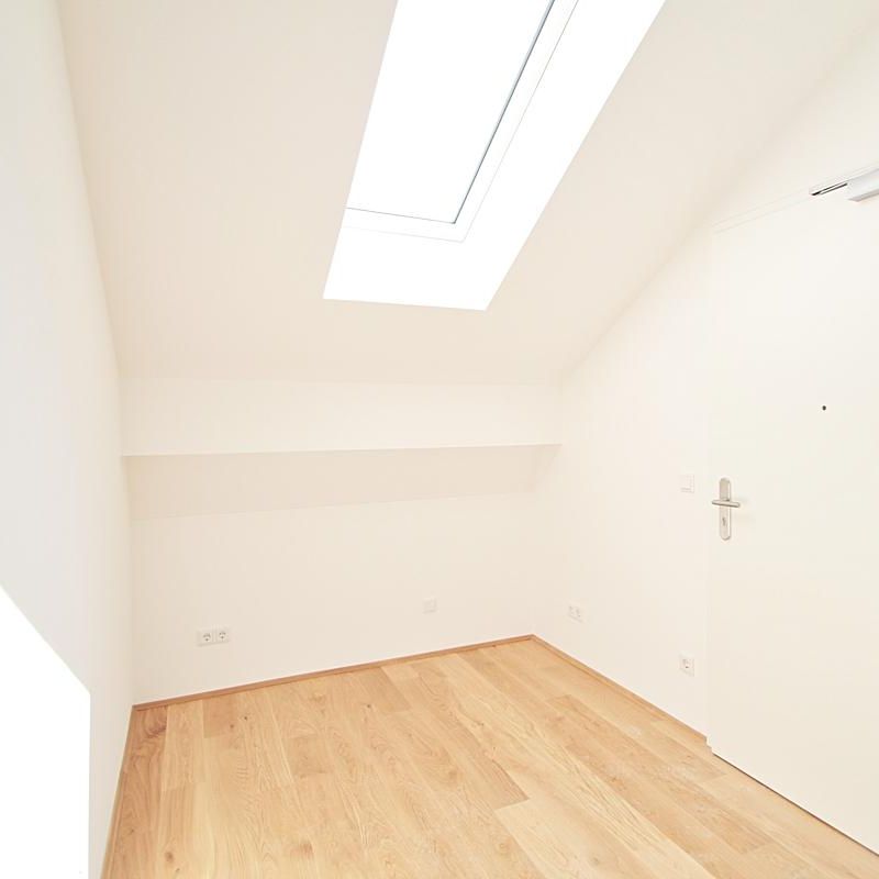 Außergewöhnliche Maisonette Wohnung mit Dachterrasse - Foto 1