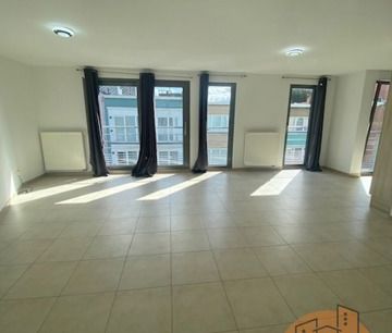 Appartement te huur in Laken - Photo 4