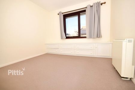 2 bedroom apartment to rent - Photo 4