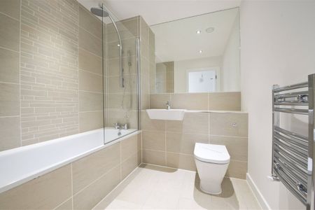 1 Bed Flat, Bedford Road, SW4 - Photo 2