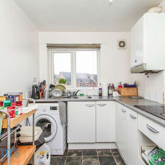 Gedling Grove, Arnold, NG5 - Photo 1