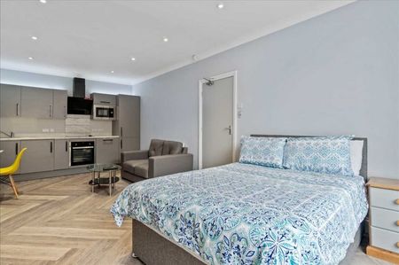 North Road East, Plymouth - Photo 3