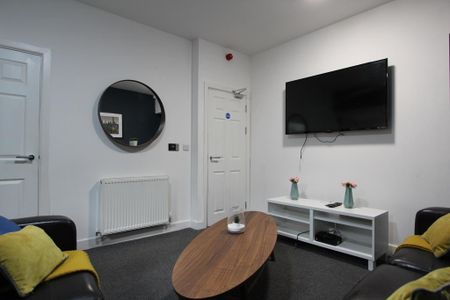7 bedroom terraced house to rent - Photo 5