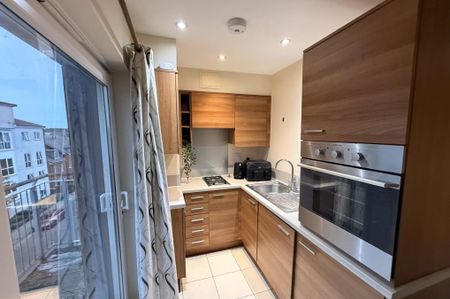 1 bedroom flat to rent - Photo 2