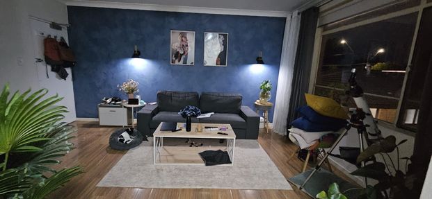 Beverly Hills - Photo 1