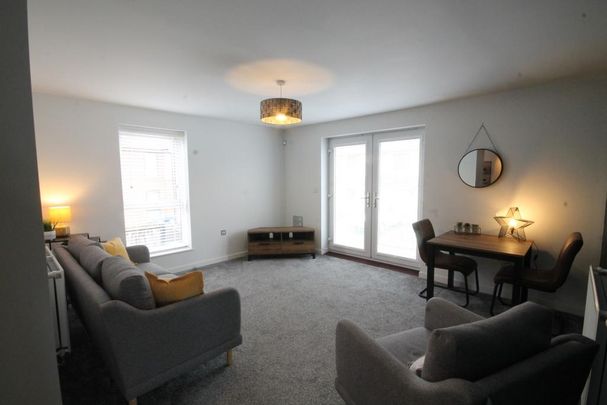 2 bedroom flat to rent - Photo 1