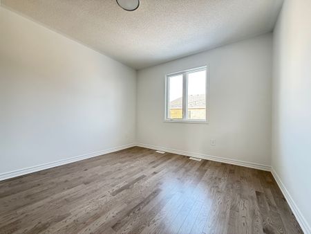 For Lease - 7 Moss Drive, Markham, Ontario - Photo 2