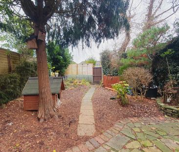 3 bedroom semi-detached house to rent - Photo 3