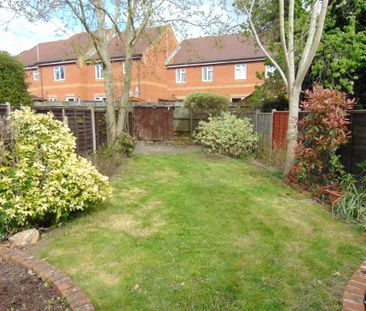 2 bedroom terraced house to rent - Photo 4