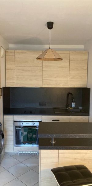 A LOUER PETIT COURONNE APPARTEMENT F2 MEUBLE - Photo 1