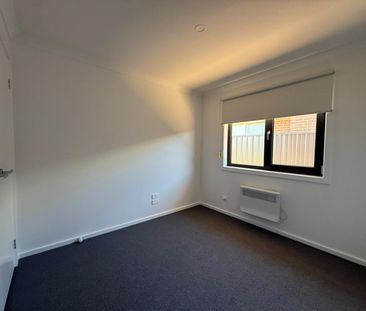 17 Callistemon Ave, Yarrawonga VIC 3730 - House For Rent | Domain - Photo 3