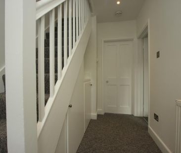 2 bedroom semi-detached house to rent - Photo 6