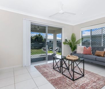 Beautiful home in the heart of Shaw. - Photo 1