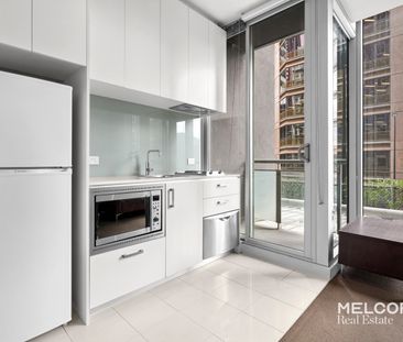 MOVE IN WITH EASE - FURNISHED - Photo 2