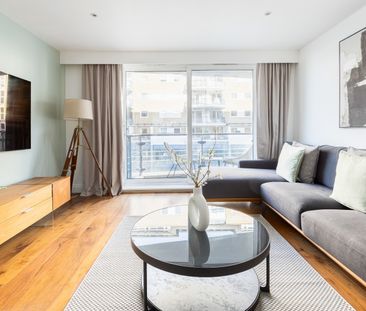 2 Bed Flat, Compass House, SW18 - Photo 2