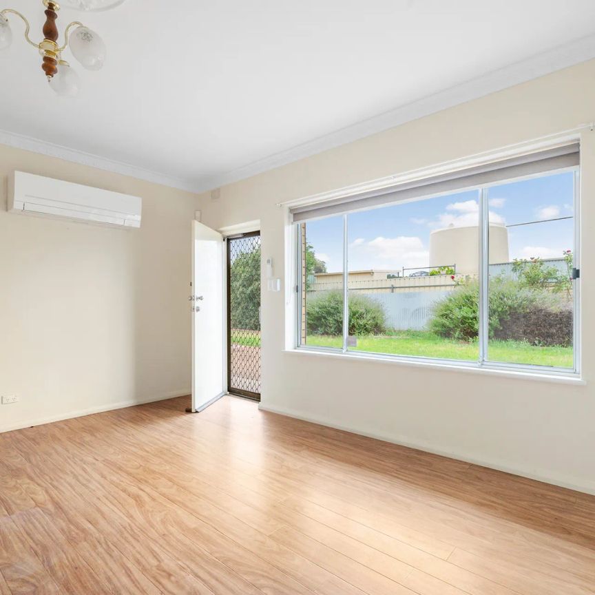 Modern & Spacious 2-Bedroom Unit in a Highly Convenient Location - Photo 1