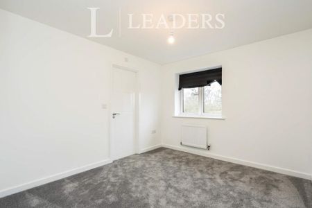 5 bedroom detached house to rent - Photo 5