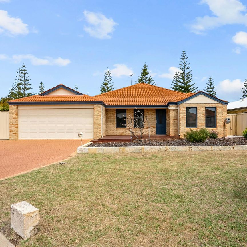 Coastal Charm in Wannanup – Spacious Family Living - Photo 1