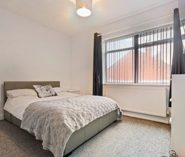 2 Bed Terraced House, Henley Road, LS13 - Photo 3