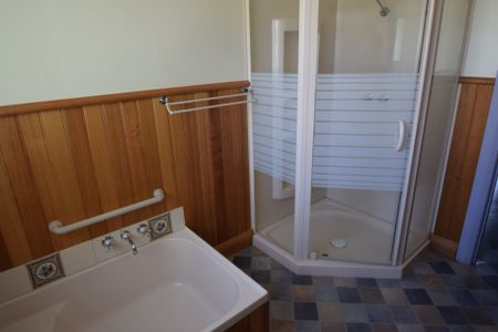 Love Living Here! - Photo 5