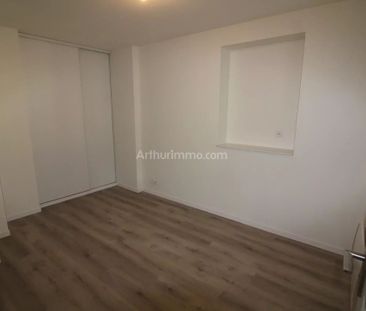 Location Appartement 3 pièces 49 m2 à Yenne - Photo 2