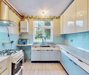 3 bedroom semi-detached house to rent - Photo 4