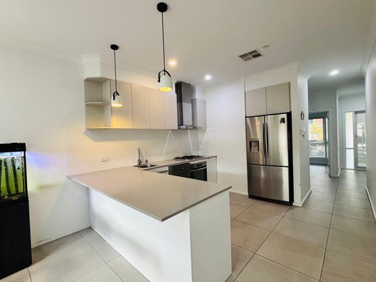 Lightsview - Photo 1