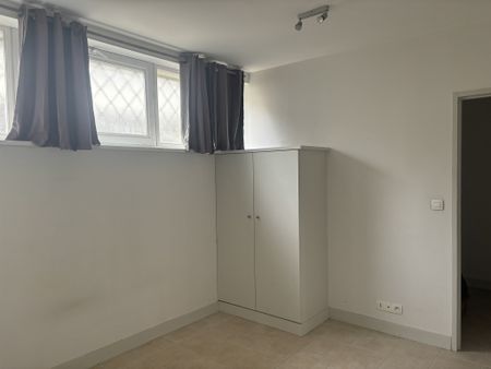 Location Appartement 4 pièces 97m² BORDEAUX 33000 - Photo 5