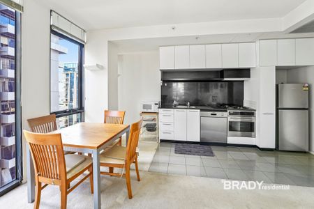 2103/22-40 Wills Street, Melbourne - Photo 3